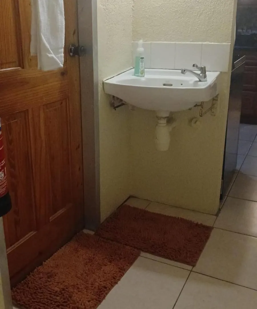 Casa Cicada Back Appartment Chaguanas Διαμέρισμα