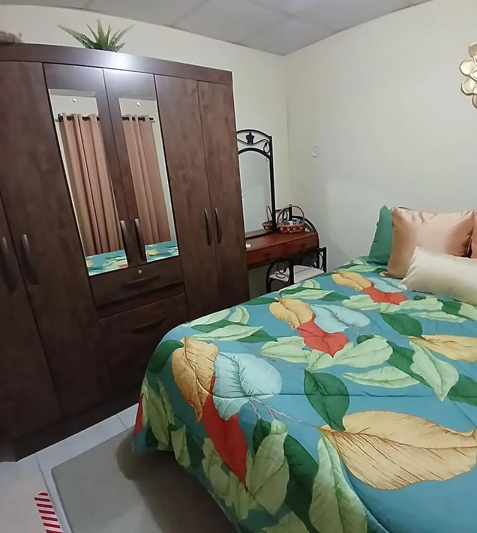 Casa Cicada Back Appartment Chaguanas Διαμέρισμα